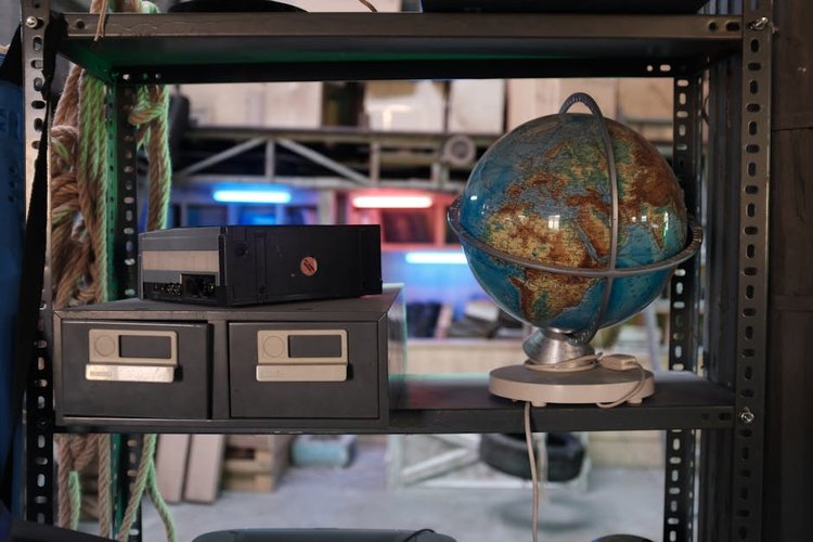 Excess Electronics Inventory in Bahrain? We Buy It All — Any Quantity, Instant Payment