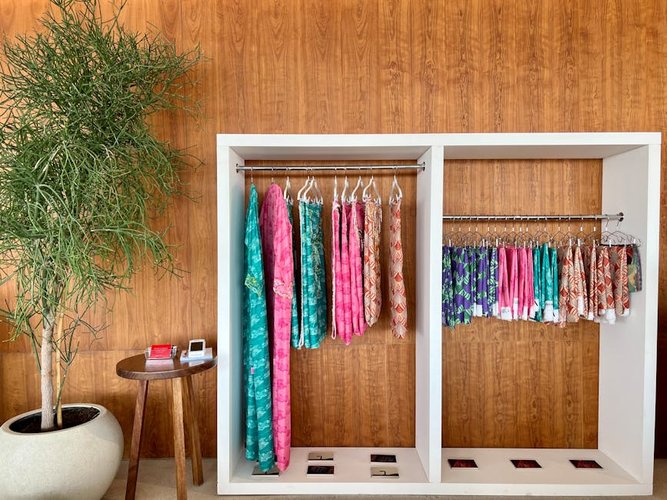 How to Sell Surplus Garments in Abu Dhabi and Get Paid the Same Day