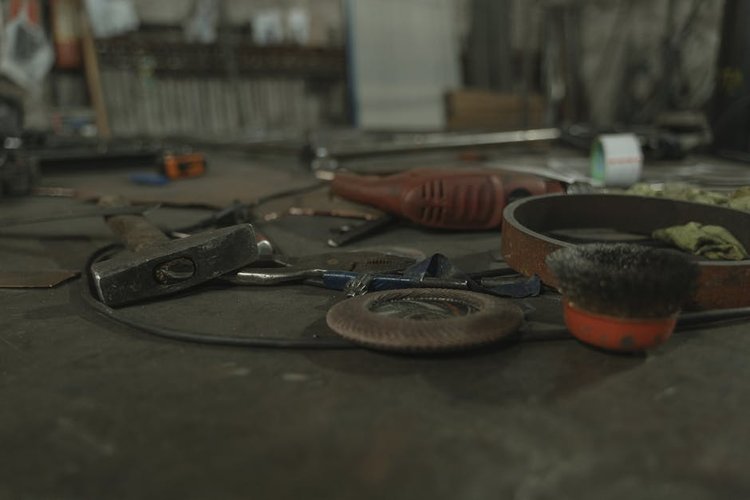 Convert Your Hardware Warehouse Surplus in Dubai to Cash Today