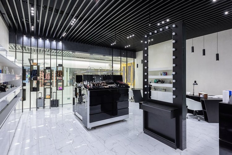 Dead Cosmetics Stock in Ras Al Khaimah, UAE? We Purchase It Immediately