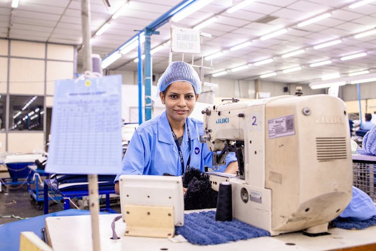 JAFZA, UAE Garments Stock Clearance Specialists — Clear Your Stocks 2026