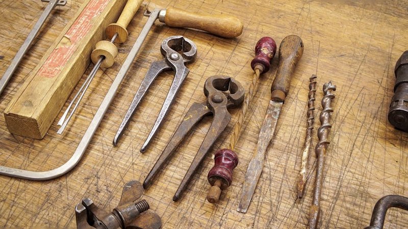 Sell Non-Moving Hardware Inventory in Al Ain, UAE — Same Day Payment