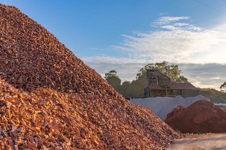 Convert Your Building Materials Warehouse Surplus in Dubai, UAE to Cash Today