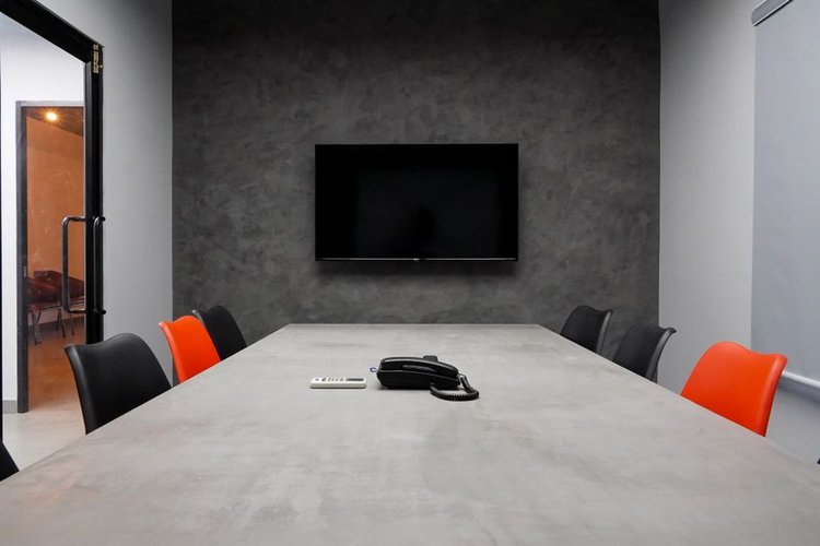 Why Al Qusais, UAE Companies Choose Clear Your Stocks for Furniture Clearance