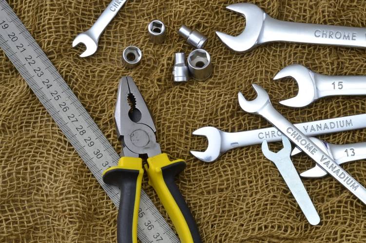 Non-Moving and Obsolete Hardware Inventory in Perth, Australia — Sell It Fast