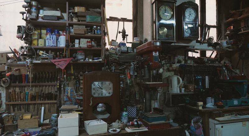 Wollongong, Australia Non-Moving Hardware Stock Buyers — Same Day Collection and Pay