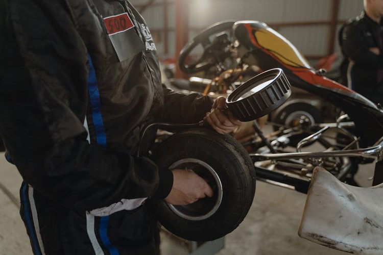 Clear Your Automotive Warehouse in Wollongong, Australia — We Buy Everything
