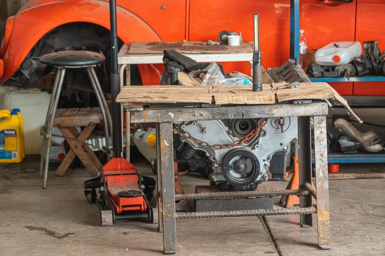 Non-Moving and Obsolete Automotive Inventory in Cairns, Australia — Sell It Fast