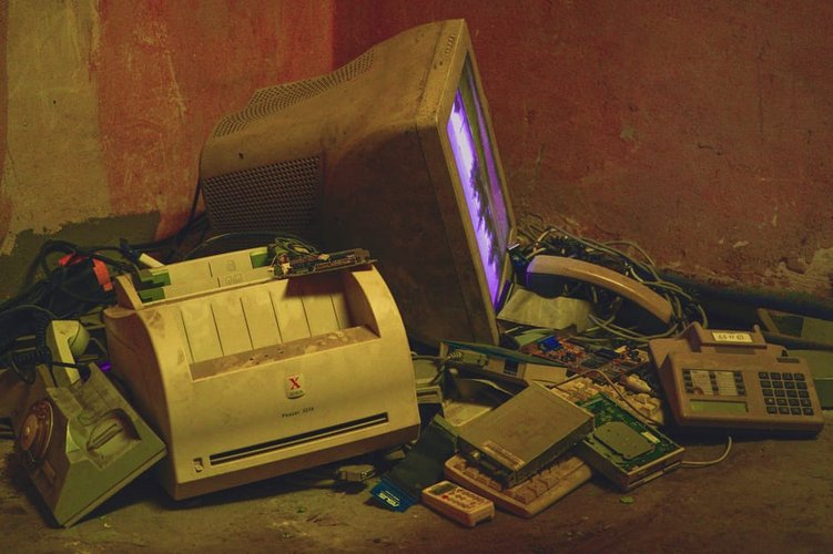 Stop Losing Money on Dead Computer Scrap Stock in Melbourne, Australia — Act Now