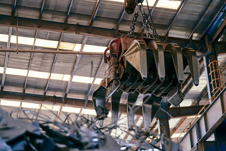 Clear Your General Scrap Warehouse in Melbourne, Australia — We Buy Everything