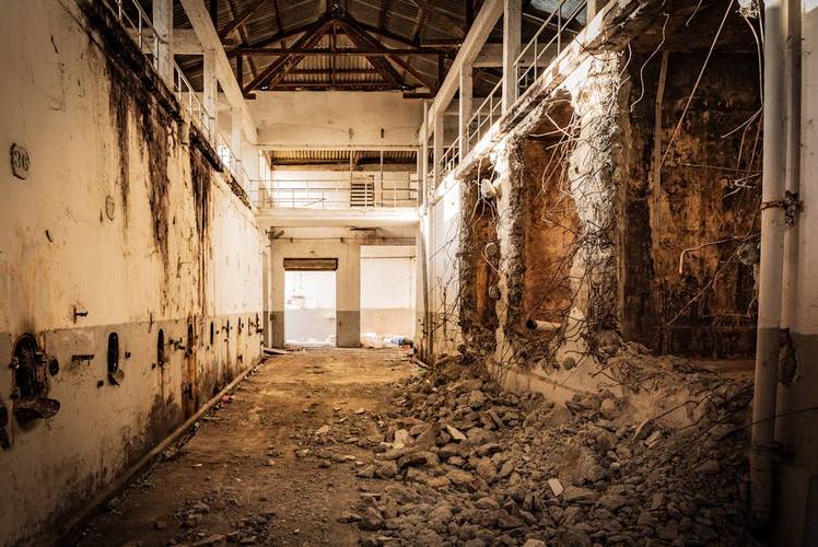 We Purchase General Dead Stock in Hobart, Australia — Free Collection, Instant Pay