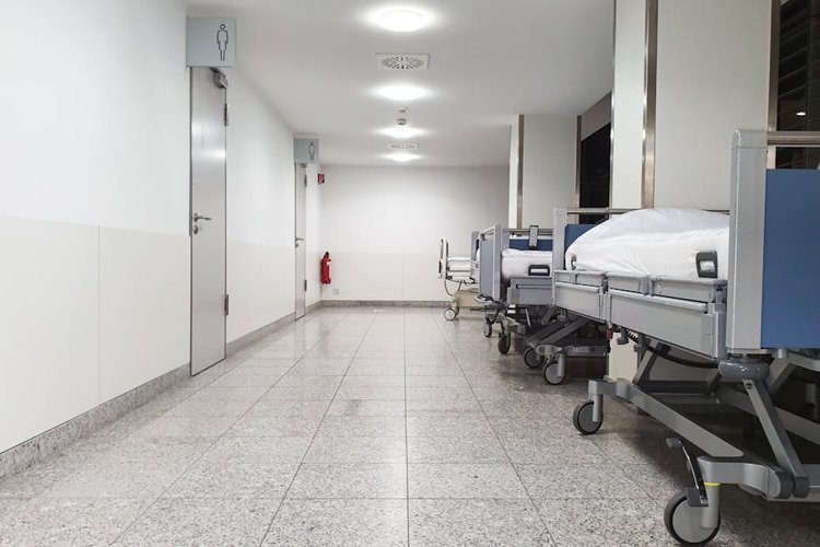 České Budějovice, Česká republika Specialisté na vyklízení zásob zdravotnické techniky — Vyčistěte své zásoby 2026