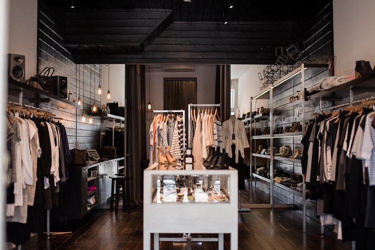 How to Sell Surplus Garments Stock in Austin, USA and Get Paid the Same Day