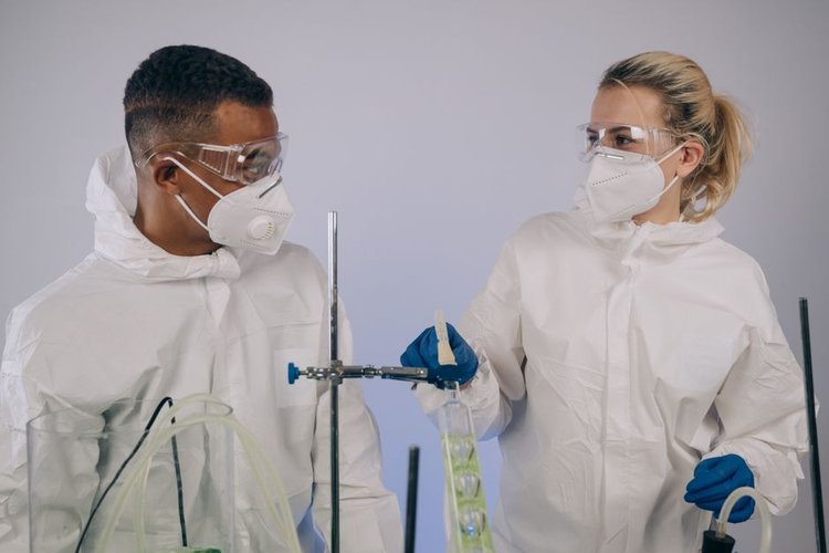 Best Non-Moving Stock Buyers for Chemicals in Dundalk, Ireland — 2026