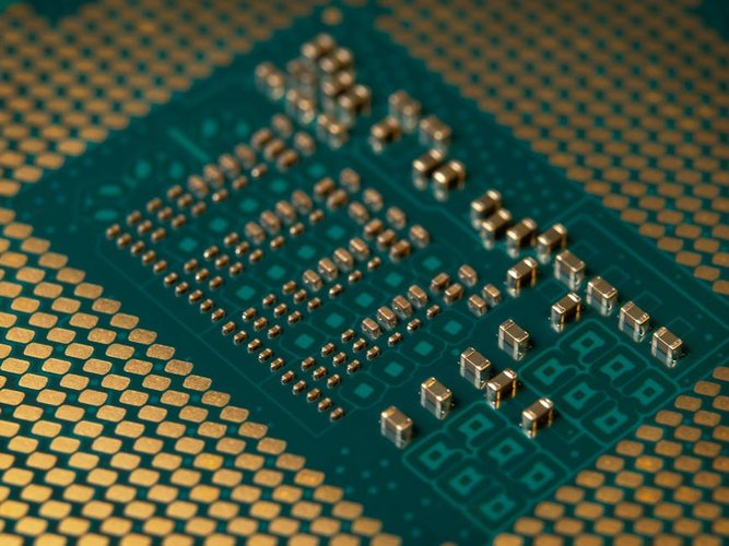 Surplus Electronics Buyers in Prague, Czech Republic — Immediate Payment Any Quantity