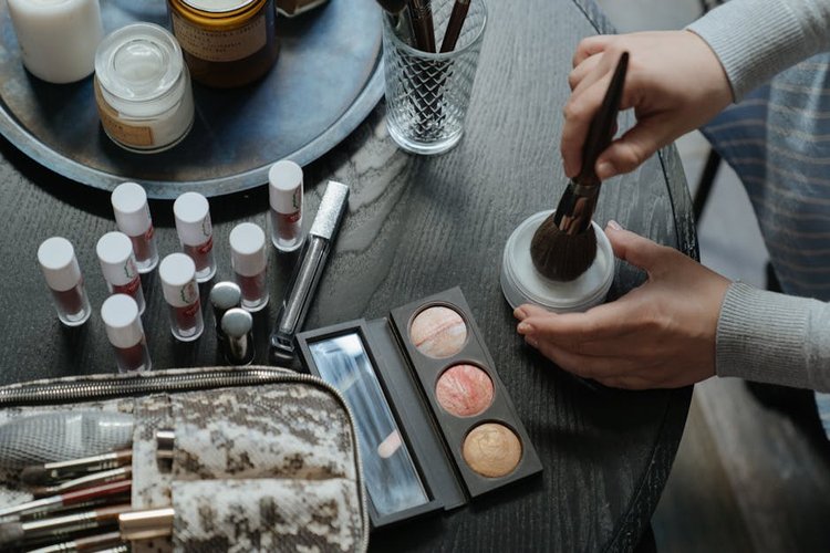 Obsolete Cosmetics Inventory in Manama, Bahrain — Turn It Into Cash Now