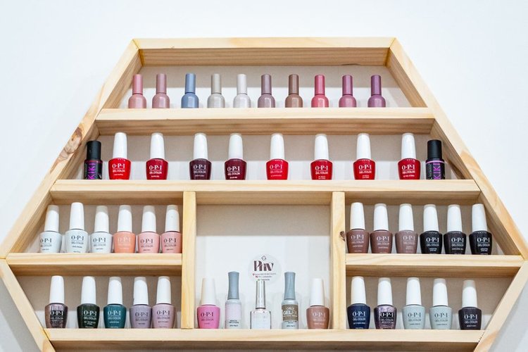 USA Dead Stock Buyers for Cosmetics — Any Quantity Near Pittsburgh, USA