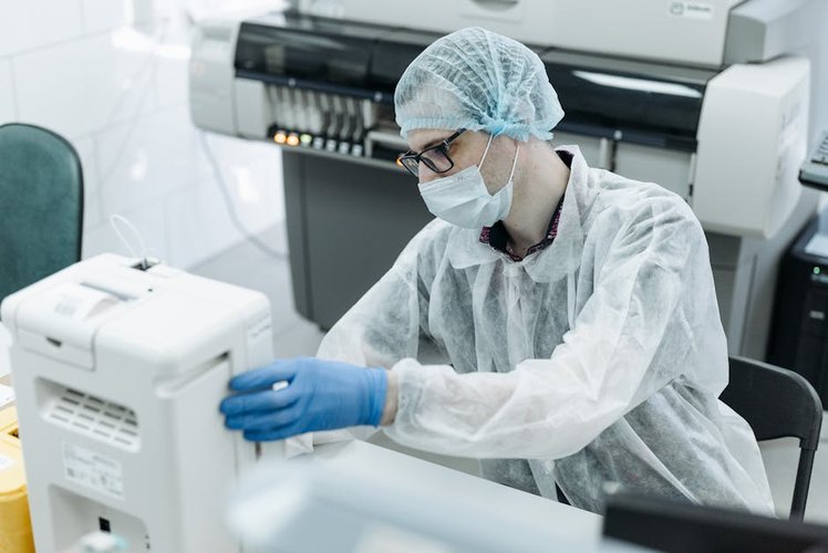 Sell Non-Moving Medical Equipment Inventory in Pawtucket, USA — Same Day Payment