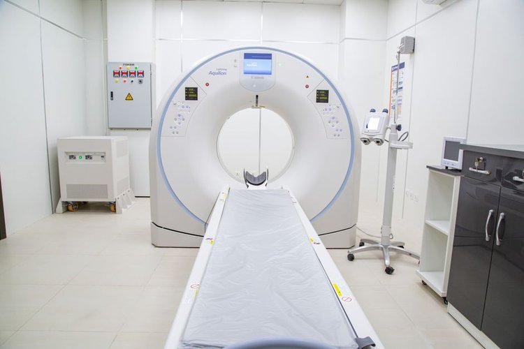 Compradores de existencias muertas de equipos médicos cerca de Madrid, España: recogida gratuita en cualquier lugar