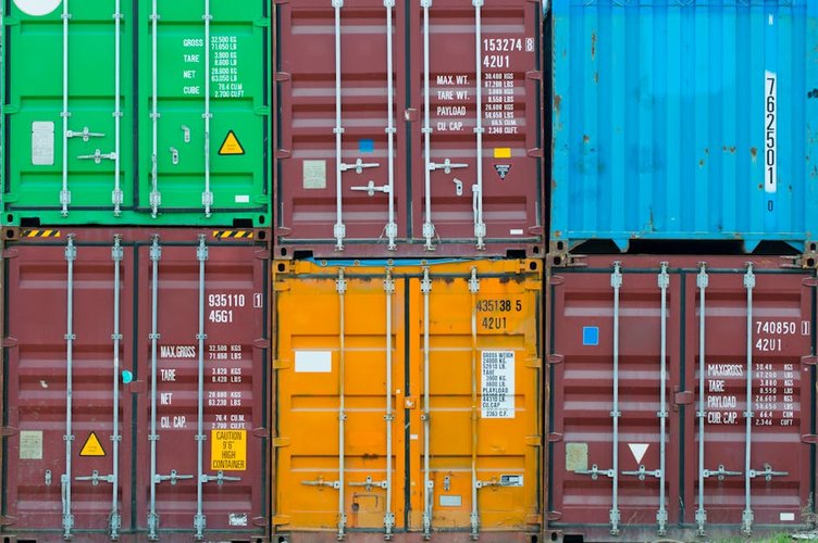 Montreal, Canada Surplus General Stock Buyers — Fair Price, Fast Collection