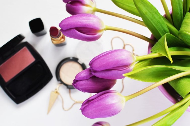 Non-Moving Cosmetics Stock Buyers in Iraq — Serving Basra, Iraq and Beyond