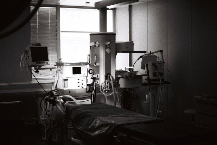 USA Dead Stock Buyers for Medical Equipment — Any Quantity Near Newark, USA