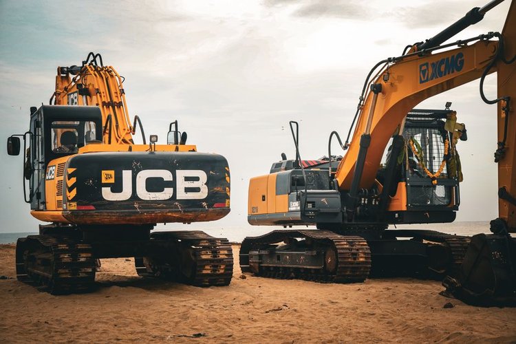 We Are Buying Machinery Surplus Stock in Birmingham, UK Right Now