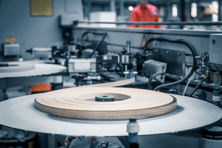Your Machinery Inventory Is Losing Value in Edinburgh, UK — Sell It Today
