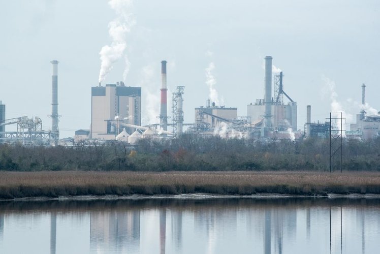 Looking for Dead Chemicals Stock Buyers Near Birmingham, UK? Contact Us Today