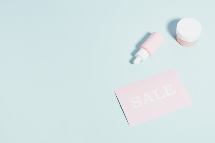 Unsold Cosmetics Stock Buyers in Wroclaw, Poland — Recover Your Capital Today