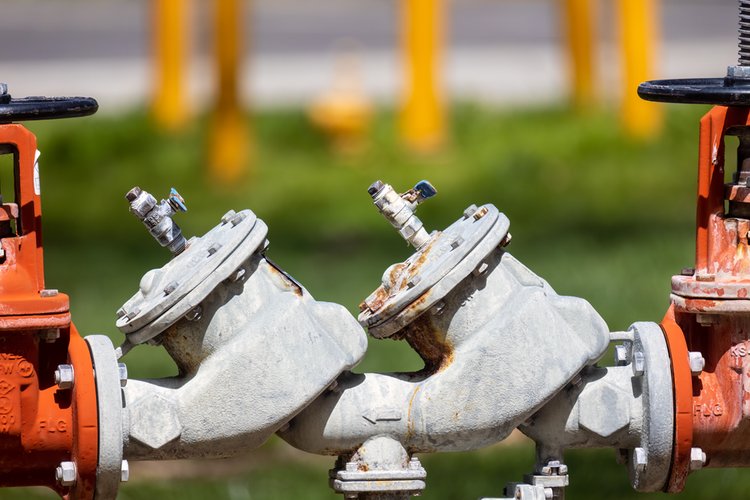 Unwanted Oil & Gas Inventory Buyers in Gdansk, Poland — No Minimum Quantity