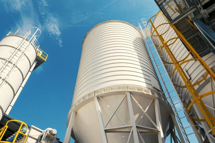 Dead Oil & Gas Stock in Katowice, Poland? We Purchase It Immediately