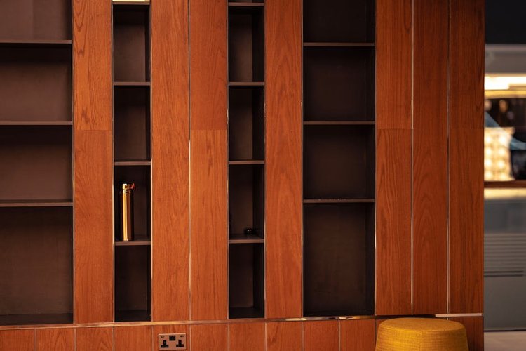 Furniture Stock Clearance Buyers in Lodz, Poland — Any Condition Accepted