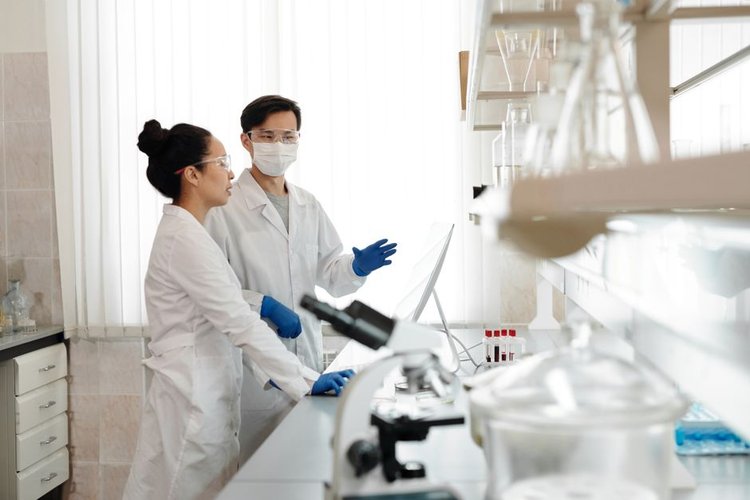 Why Krakow, Poland Companies Choose Clear Your Stocks for Medical Equipment Clearance