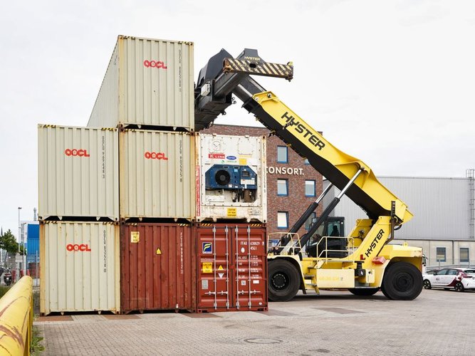 Katowice, Poland Non-Moving Medical Equipment Stock Buyers — Same Day Collection and Pay