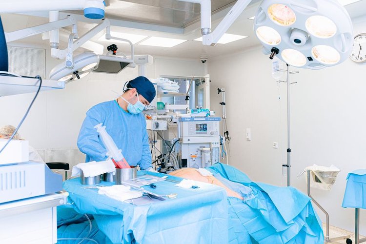 Struggling with Unsold Medical Equipment in London, UK? Here Is the Fastest Solution
