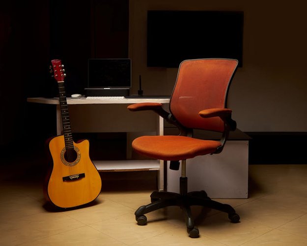Non-Moving Furniture Stock Buyers in USA — Serving Arlington, USA and Beyond