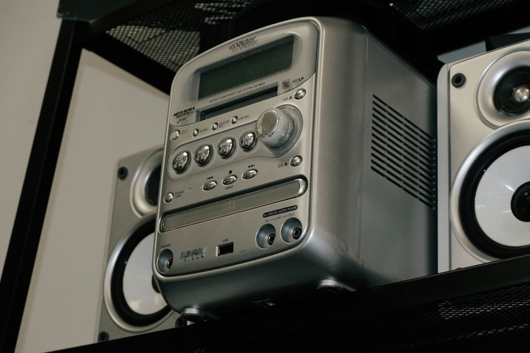 Obsolete Electronics Stock Buyers in Canada — Free Collection Near Victoria, Canada