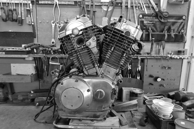 Dead Machinery Stock in Edmonton, Canada? We Purchase It Immediately