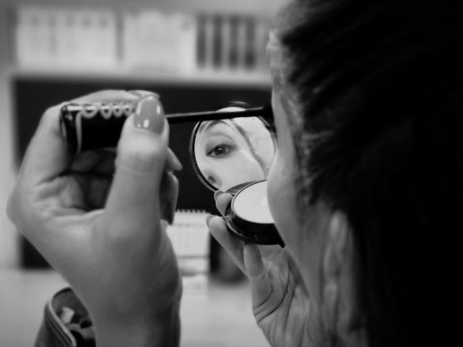 Non-Moving Stock Buyers Austria — Cosmetics | Graz, Austria Same Day Pay