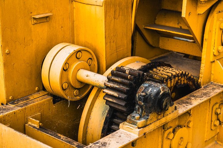Looking for Dead Machinery Stock Buyers Near Linz, Austria? Contact Us Today