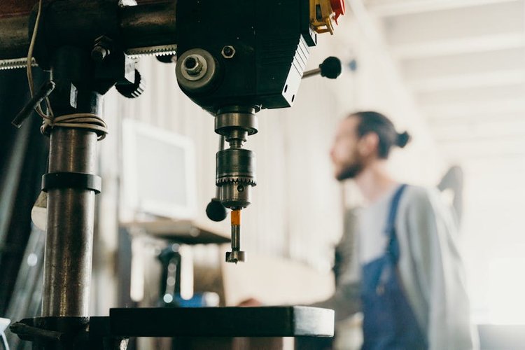Machinery Inventory Liquidation in Lyon, France — Best Rates, Fast Payment