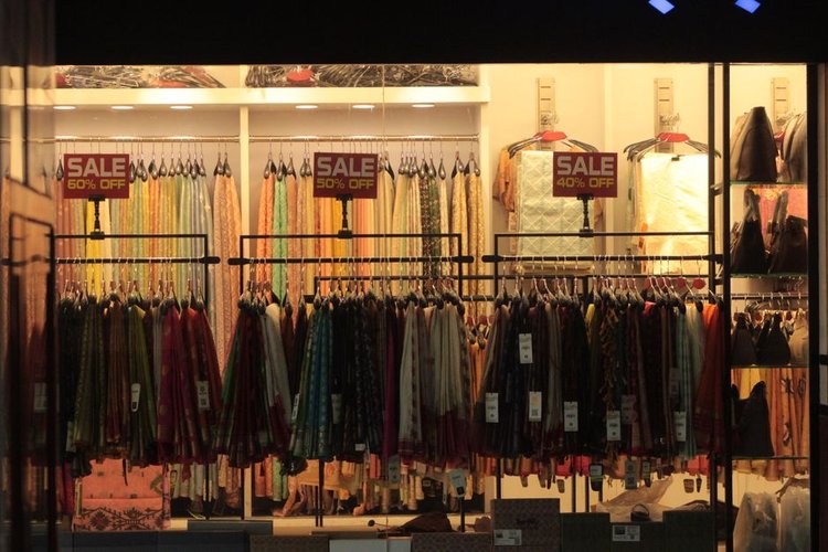 Obsolete Garments Inventory in Melbourne, Australia — Turn It Into Cash Now