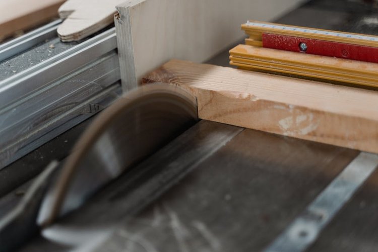 Adelaide, Australia Surplus Hardware Stock Buyers — Fair Price, Fast Collection