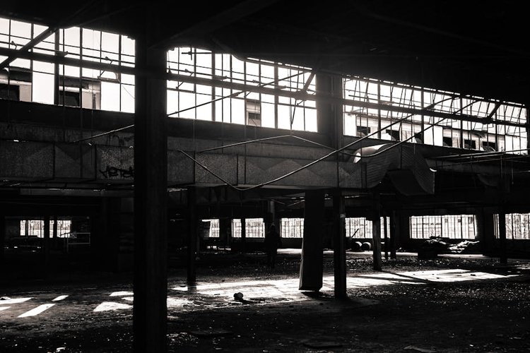 Building Materials Dead Stock Buyers Near Berlin, Germany — Free Collection Anywhere