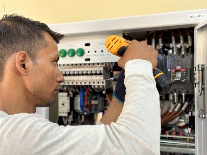 Non-Moving Electrical Stock in Zabbar, Malta? Clear Your Stocks Buys It Today