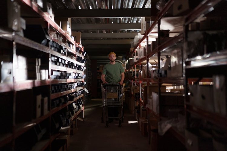 Your Electronics Inventory Is Losing Value in Drogheda, Ireland — Sell It Today