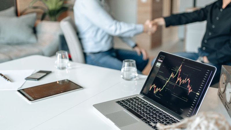 Best Non-Moving Stock Buyers for Electronics in Hamburg, Germany — 2026