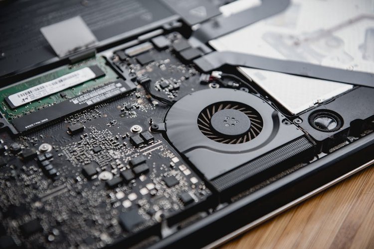 How to Sell Surplus Electronics Stock in Canberra, Australia and Get Paid the Same Day