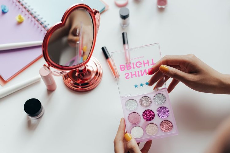Best Non-Moving Stock Buyers for Cosmetics in Glasgow, UK — 2026